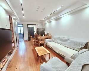湖畔樾山4室2厅2卫南朝向120.0万元/套出售