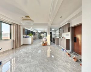 云鹤水岸绿苑3室2厅1卫南朝向130.0万元/套出售