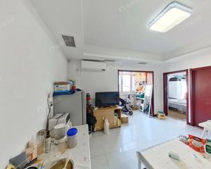 大西洋新城C区 满五高层有钥匙