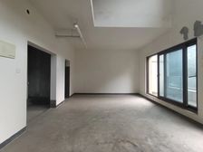 上叠别墅 60平方露台 看湖景 成熟社区 金辉泊舍