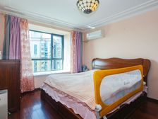 金沙雅苑三期滨湖世家2室2厅2卫2阳台10/18层