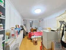 新上!三件套观景房,电梯三室一厅,精装修边套全明户型