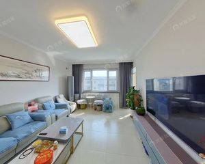 王府温馨公寓 123.09平3居 南北向精装修 拎包入住