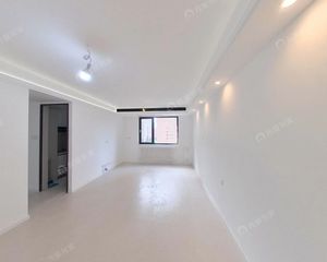 三环内,刘家窑地铁口旁,恒松园小区,方正两居室,看房随时