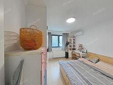 新出!老客户委托 精装修 小区花园位置 价可谈 近D铁