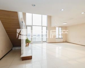 南北通透诚品建筑4室2厅精装修