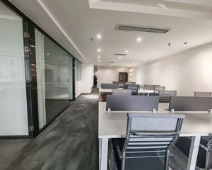 出售单价6750 户型方正 公摊低 电梯口 精装