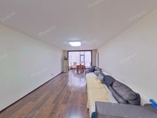 北二区带电梯南北通透三居室南北商品房,紧邻地铁18号线