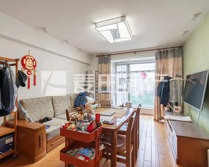 正南筑华年2室1厅精装修