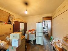 中间位置四楼,价好看房方便,户型正气。