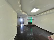 近龙阳CBD 采光充足 视野开阔 满五 次顶楼采光好 钥匙房