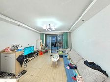 新出不靠路三房,全明户型,中间楼层,房东诚意出售