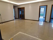 大唐盛世三期未入住过,带人防车位