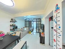 精装修落地窗+敞开式厨房减少购房成本+房主诚意出售