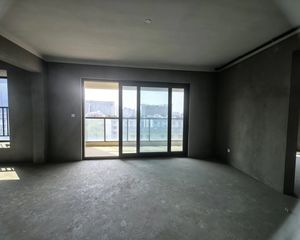 金地华章4室2厅2卫南朝向420.0万元/套出售