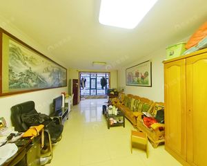 【进门不对卫生间】北三区中间楼层 满五 南北通透