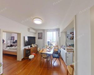 知春东里优质三居,区政府家属院,两南一北,带客厅,50万精装