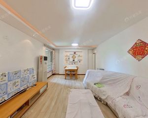 东城龙体+不临街+纯商品房社区+2梯4户+诚心出售