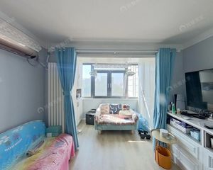 地铁200米,双南两居,电梯新换,中间楼层,周边商业配套齐全