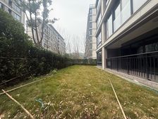 中央公园一环书包洋房端户大花园。天玺壹号 次新小区 详聊!