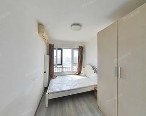 丰台丽泽精装南向两居 满五顶层视野佳