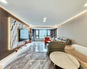 C B D 精装修错跃得房。