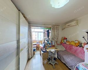 南北通透两居 高楼层视野开阔 看房方便