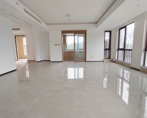 佳兆业东宸壹品4室2厅2卫南朝向286.0万元/套出售