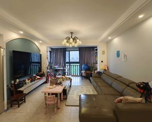 维科水岸心境4室2厅2卫南朝向418.0万元/套出售