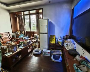 桥弄新村3室1厅1卫南朝向99.0万元/套出售