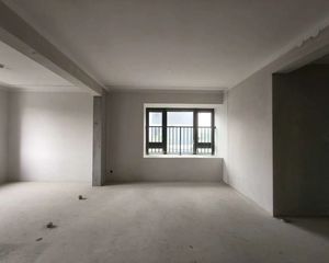 高和锦园3室2厅2卫南朝向125.0万元/套出售