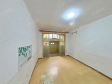 天井10平米,小区中间位置,出行方便!