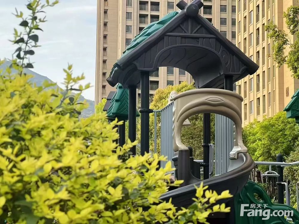 小区相关图