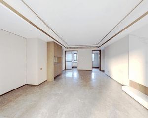 全新未住人,带南北花园,升级装修