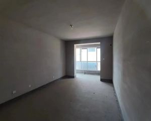 爵仕豪园136.7㎡3室2厅2卫1阳台普通,业主急售