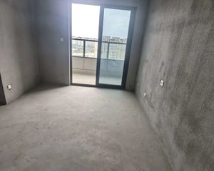 雅上云境3室1厅1卫南朝向95.0万元/套出售