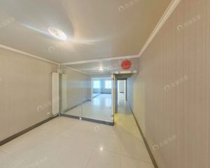 朝阳公园·六里屯北里·朝阳公园南门 板楼2层 无遮挡出入方便