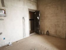 恒大苹果园东方诗韵5房2厅200万