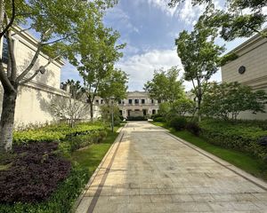 市政法式庭院别墅,一步红谷滩,出门山姆,书包南大附小附中