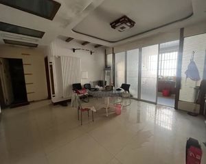 财苑小区,交通便利,性价比高