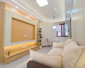 秀兰城市花园 豪装两室,中间楼层,单价5600