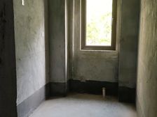富力御官山4室2厅2卫南北朝向185.0万元/套出售