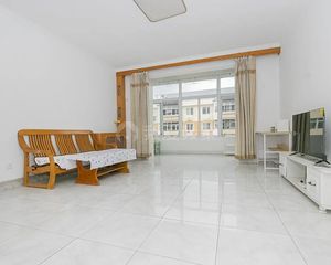 马坡一区房子满五年家庭唯一住房,南北通透,户型方正