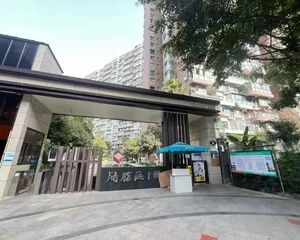 急122万仅契税近地铁可按揭!领馆区一号31
