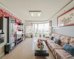 鹿港嘉苑 125.9平3居 南北向精装修 随时签约
