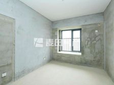 小三房 医疗配套成熟 电梯房 购物方便 南北通透 近