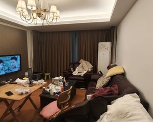 格兰郡庭3室2厅1卫南朝向228.0万元/套出售