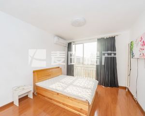 炫彩嘉轩1室1厅精装修