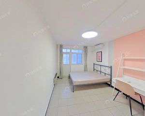 朝阳左家庄北里南北通透三居 精装中层满二住宅