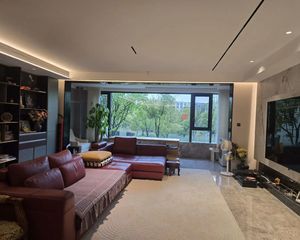 万科沐拾里5室2厅3卫南朝向798.0万元/套出售